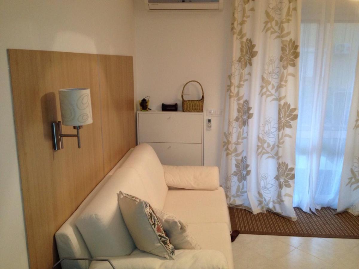 Pizzo Beach Club. One bedroom apt 13G Esterno foto